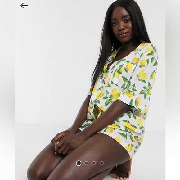 Lemon 🍋 Print Top - Picture 4 of 10